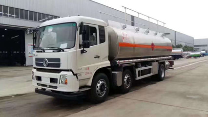 東風(fēng)天錦鋁合金運(yùn)油車 專業(yè)廠家的高效運(yùn)輸解決方案